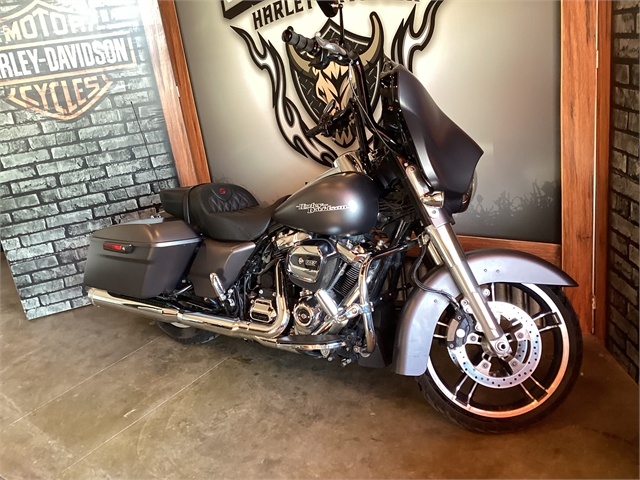 2017 Harley-Davidson Street Glide Special at Stutsman Harley-Davidson