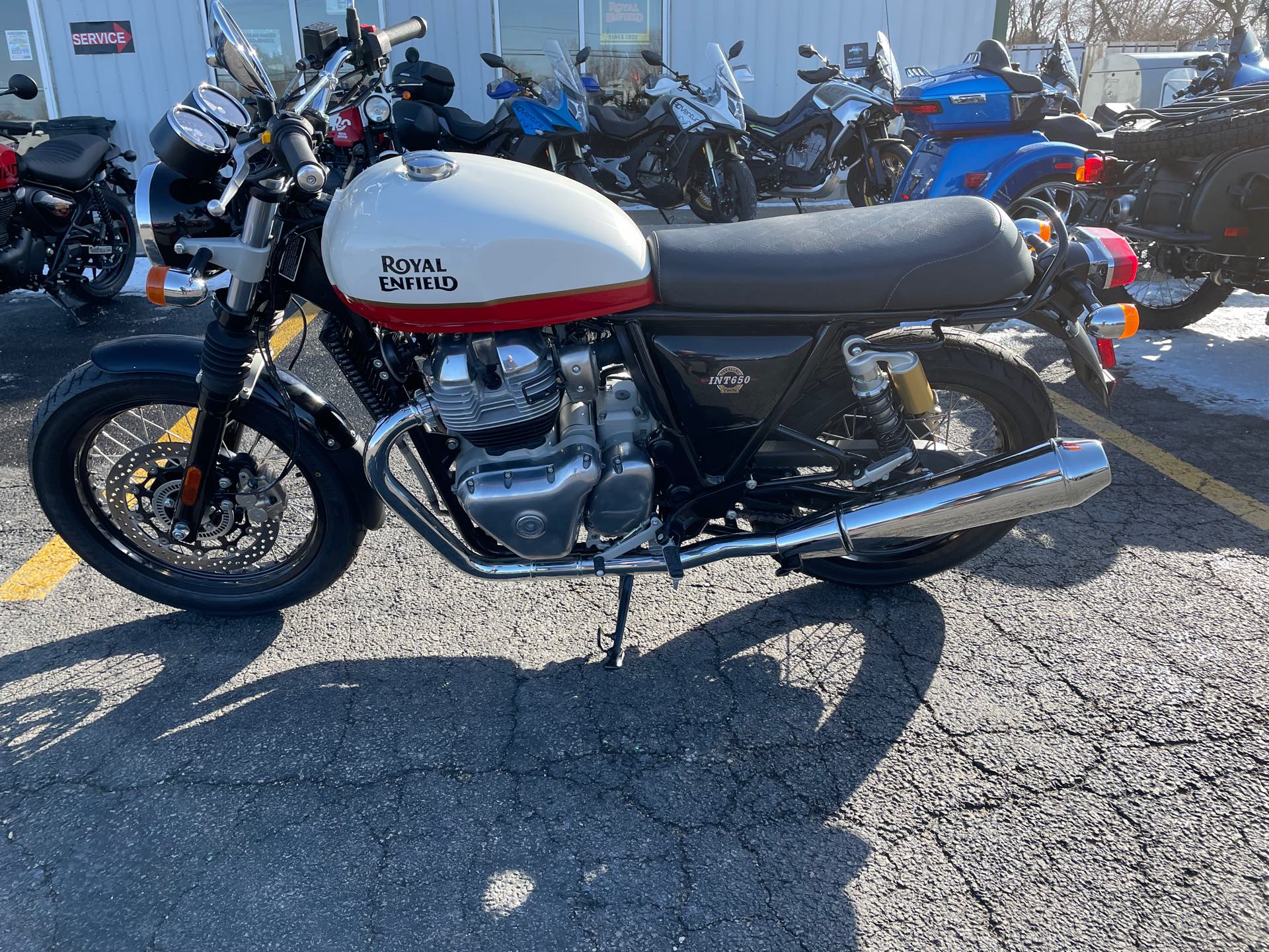 2023 Royal Enfield Twins INT650 at Randy's Cycle