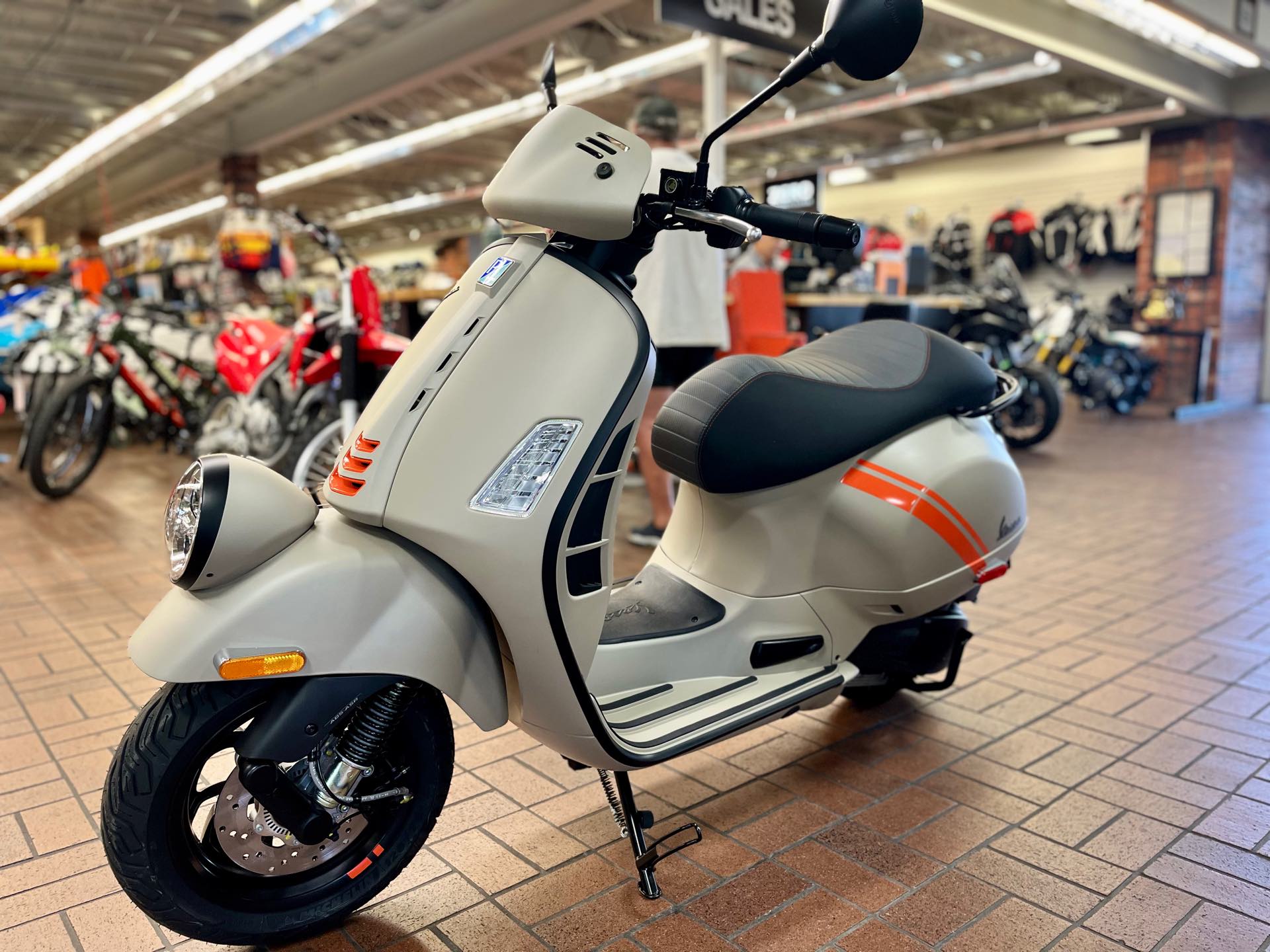 2024 Vespa GTV 300 at Wild West Motoplex