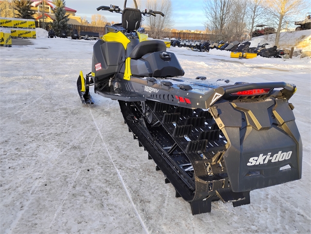 2018 Ski-Doo Summit SP 850R E-TEC Base at Power World Sports, Granby, CO 80446