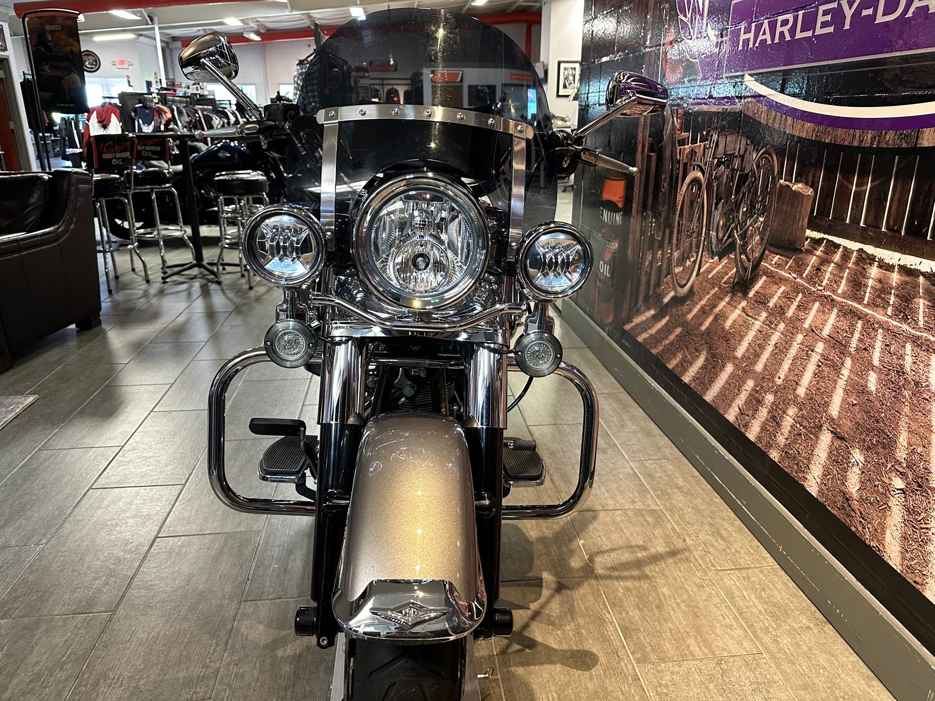 2016 Harley-Davidson Road King Base at Phantom Harley-Davidson