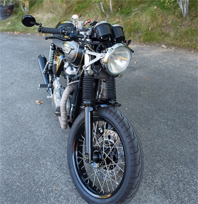 2004 Triumph Thruxton 900 at Ken & Joe's Honda Kawasaki KTM