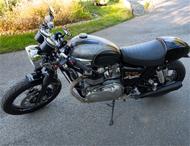 2004 Triumph Thruxton 900 at Ken & Joe's Honda Kawasaki KTM