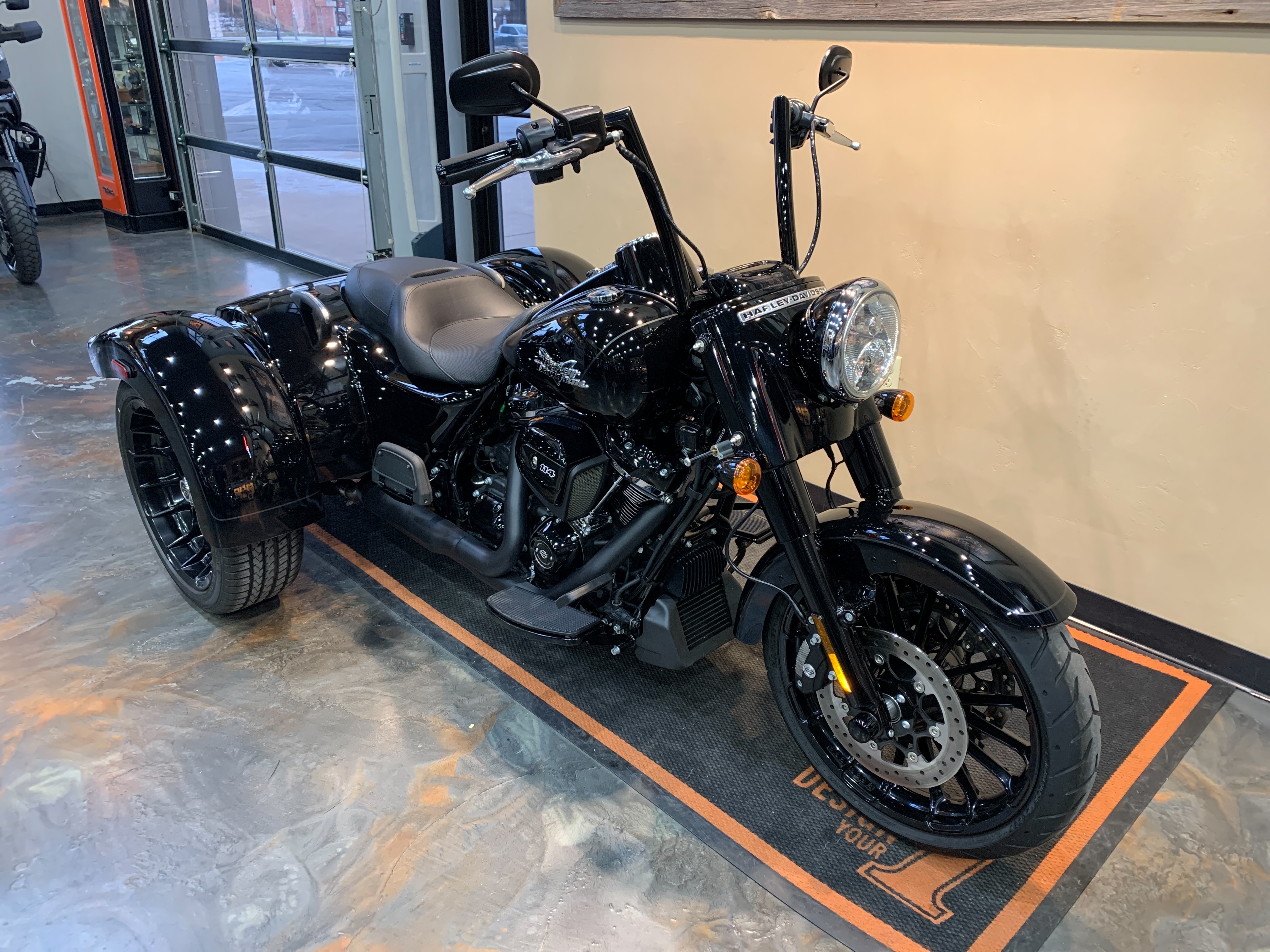 2024 Harley-Davidson Trike Freewheeler at Vandervest Harley-Davidson, Green Bay, WI 54303