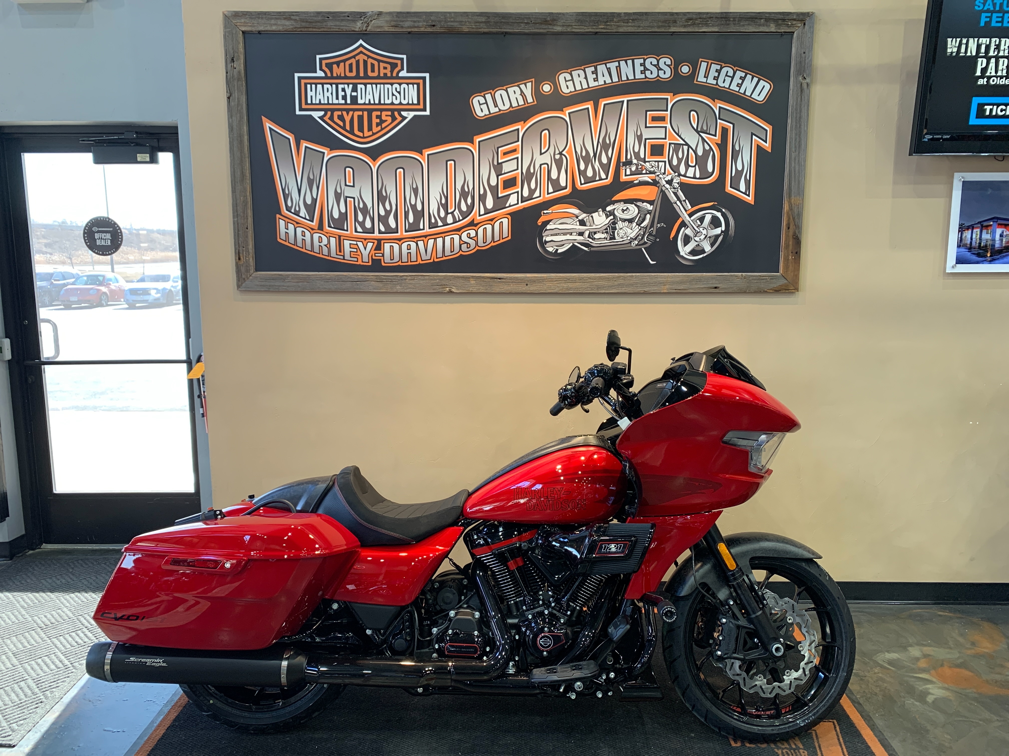 2025 Harley-Davidson Road Glide CVO ST at Vandervest Harley-Davidson, Green Bay, WI 54303