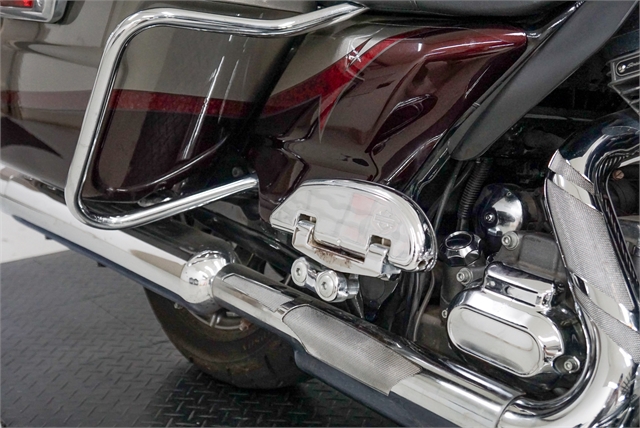 2015 Harley-Davidson Electra Glide CVO Limited at Destination Harley-Davidson®, Silverdale, WA 98383