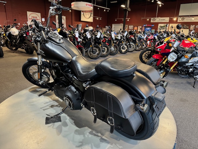 2017 Harley-Davidson Dyna Street Bob at Martin Moto