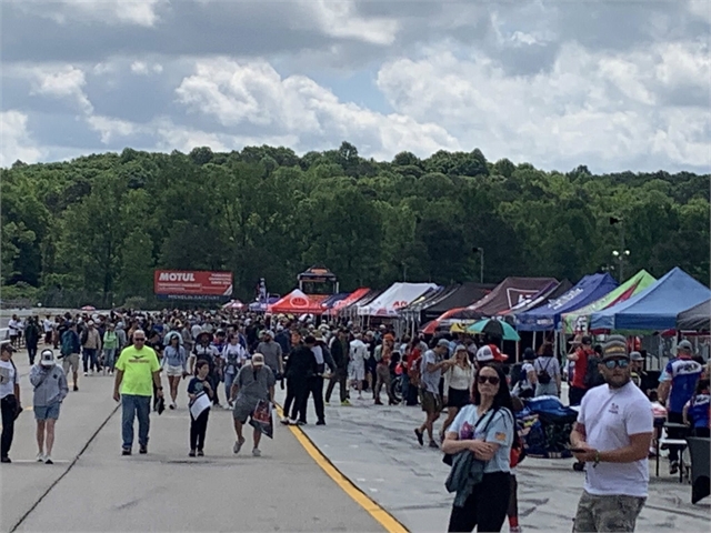 2025 May 1-5 Weekend at the Races Photo at Smoky Mountain HOG