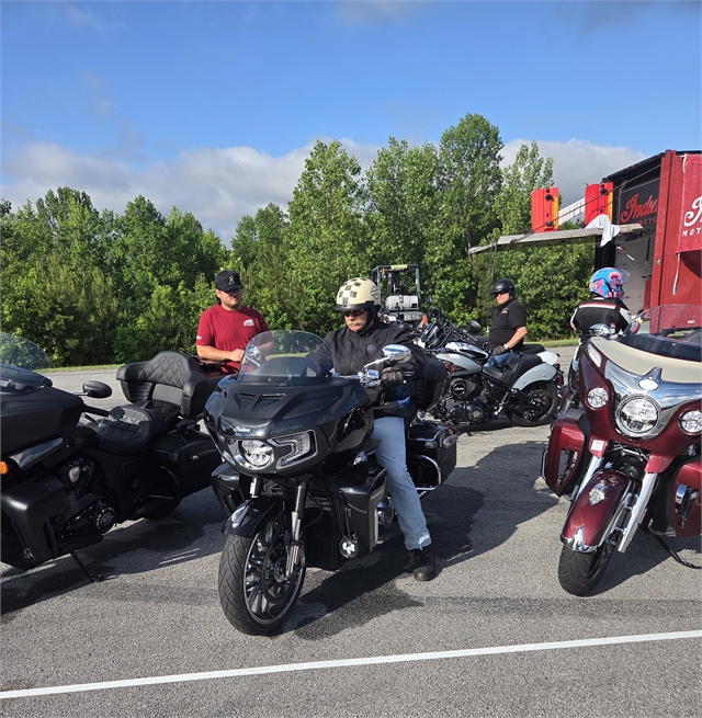 2025 May 1-5 Weekend at the Races Photo at Smoky Mountain HOG