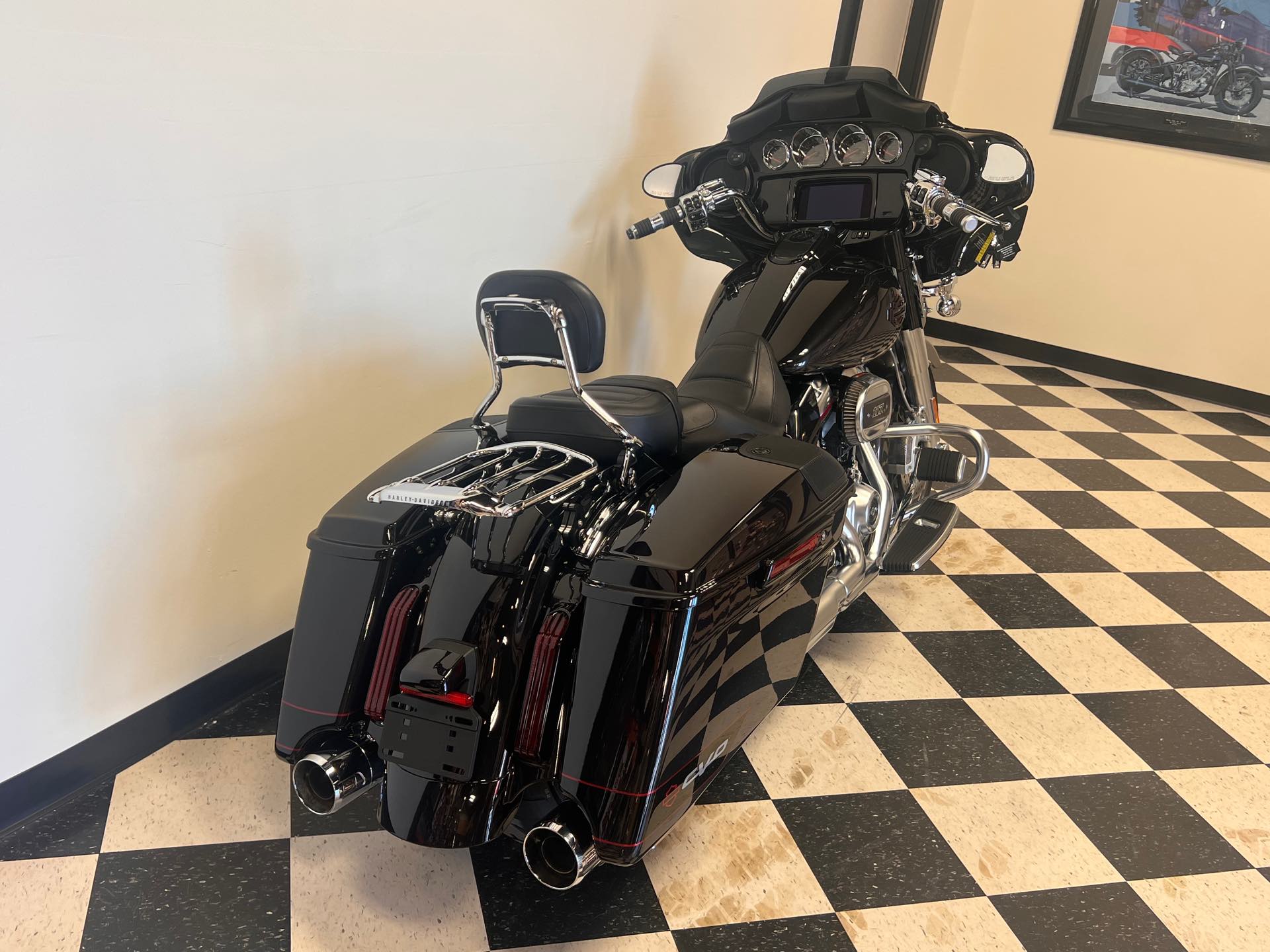 2020 Harley-Davidson CVO CVO Street Glide at Deluxe Harley Davidson