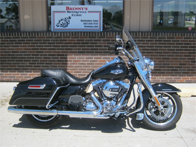 2016 Harley-Davidson Road King at Brenny's Motorcycle Clinic, Bettendorf, IA 52722