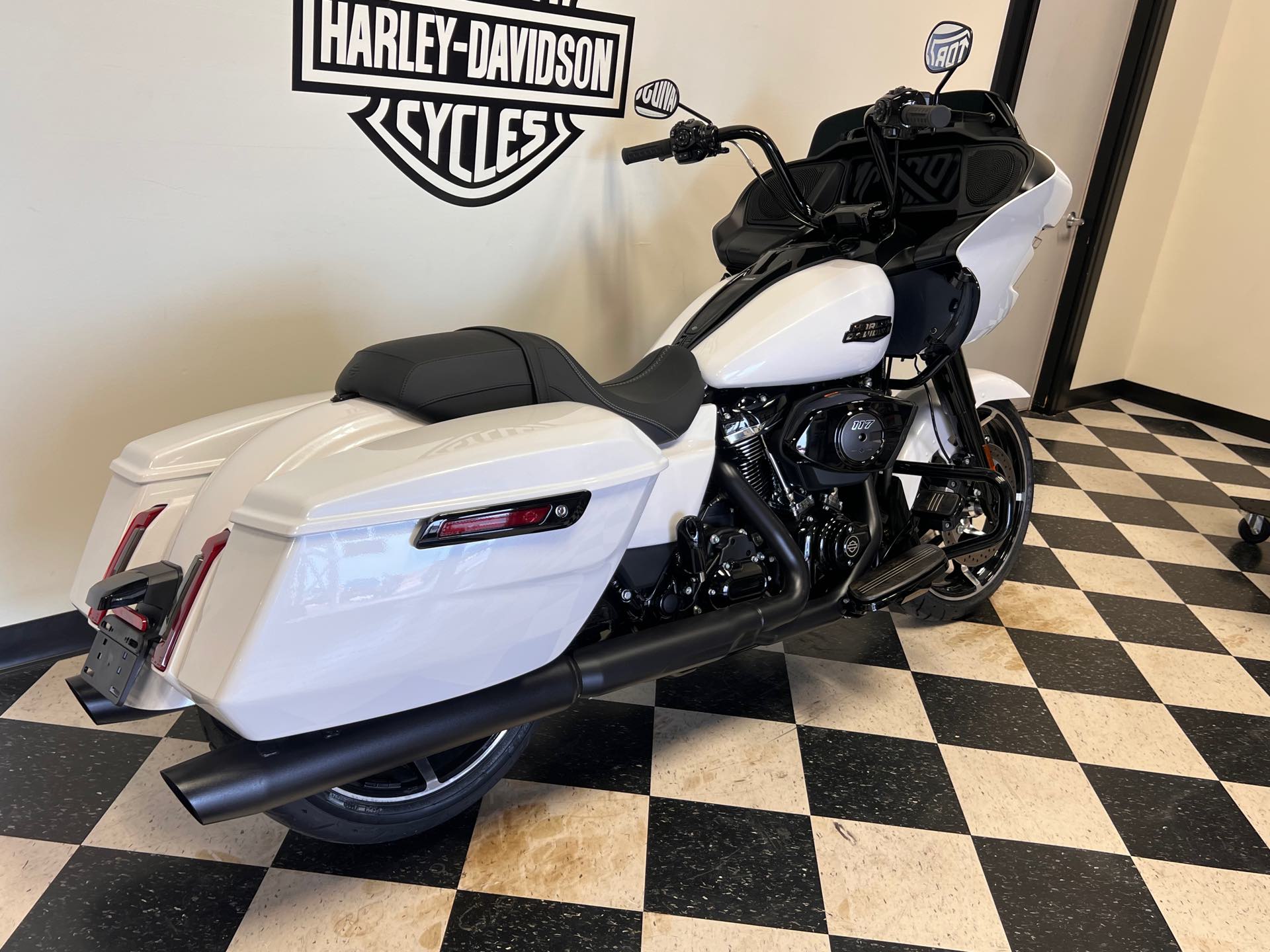 2024 Harley-Davidson Road Glide Base at Deluxe Harley Davidson