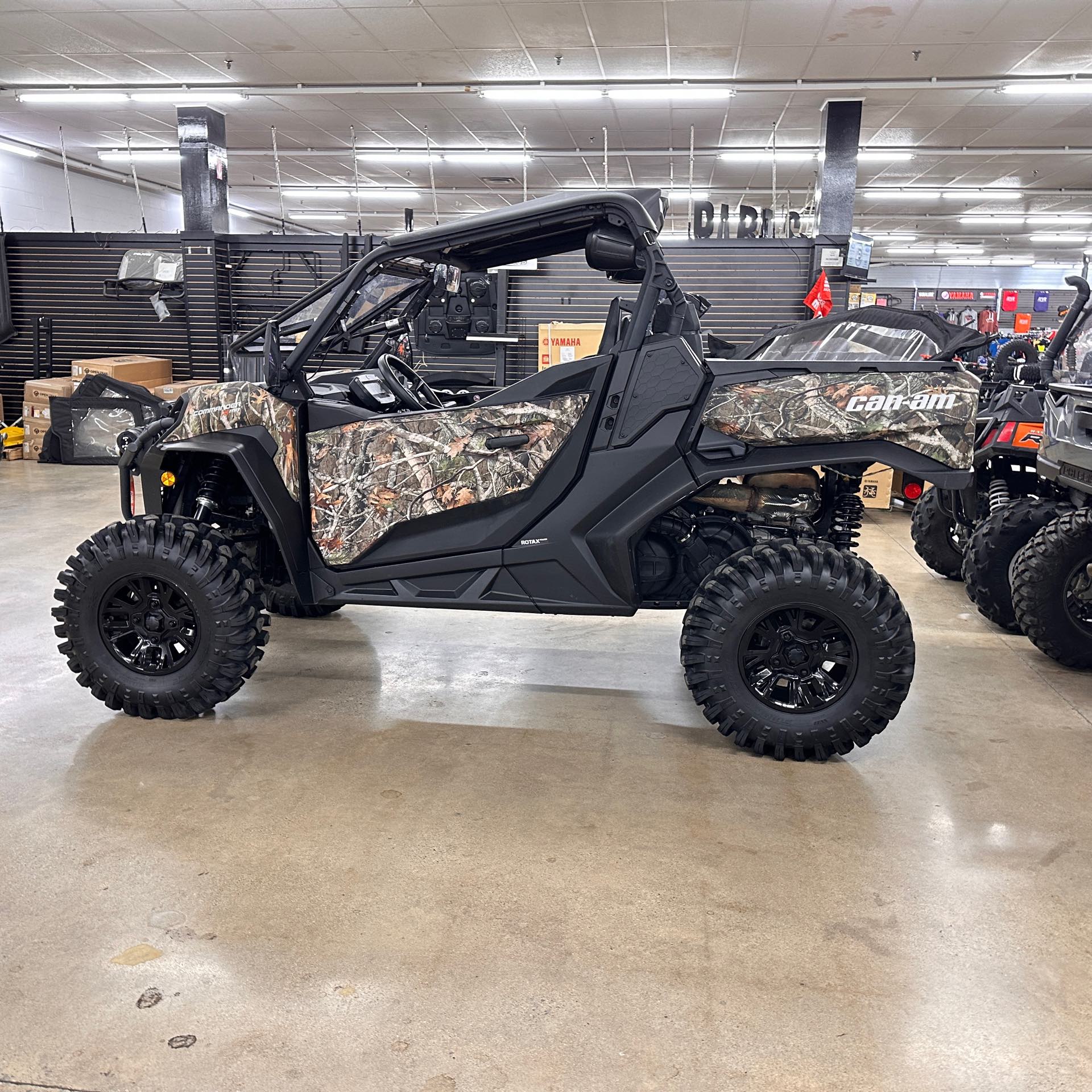 2024 Can-AmT Commander X mr 1000R at ATVs and More