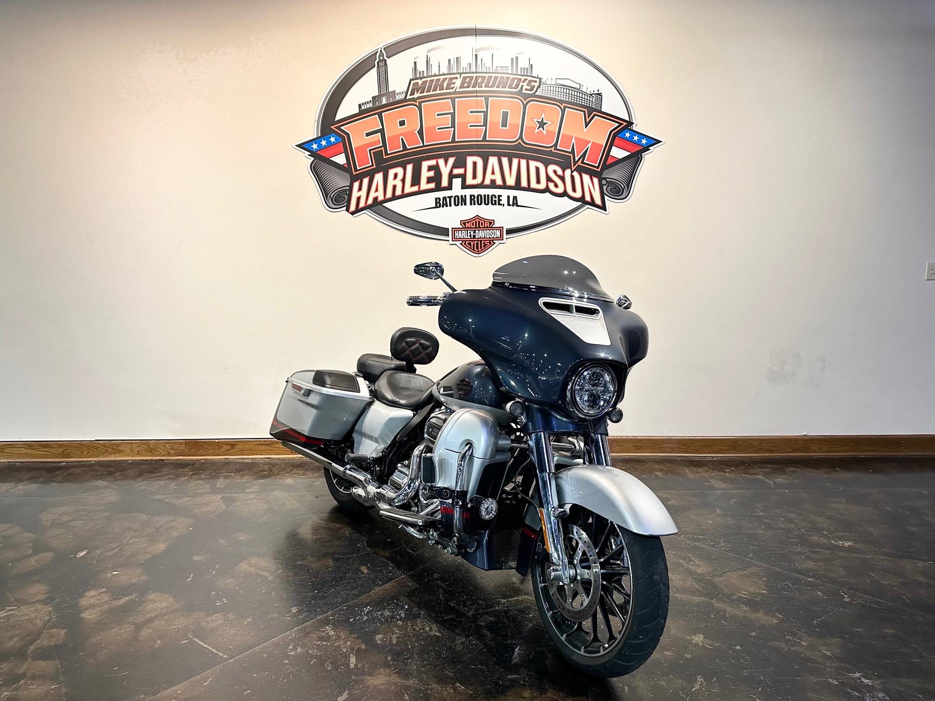 2019 Harley-Davidson Street Glide CVO Street Glide at Mike Bruno's Freedom Harley-Davidson