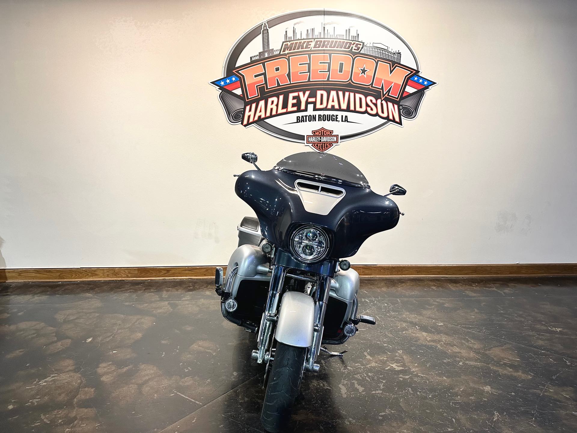 2019 Harley-Davidson Street Glide CVO Street Glide at Mike Bruno's Freedom Harley-Davidson