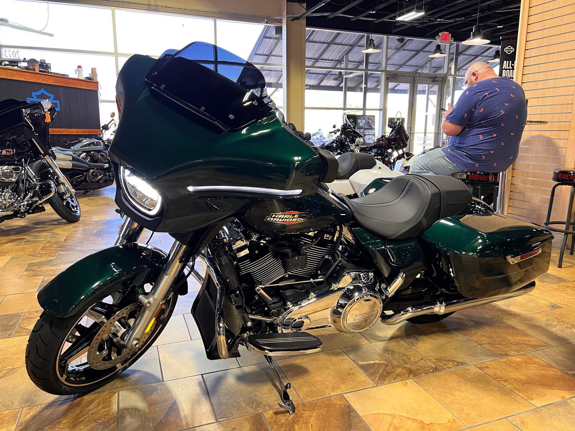 2024 Harley-Davidson Street Glide Base at Man O'War Harley-Davidson®