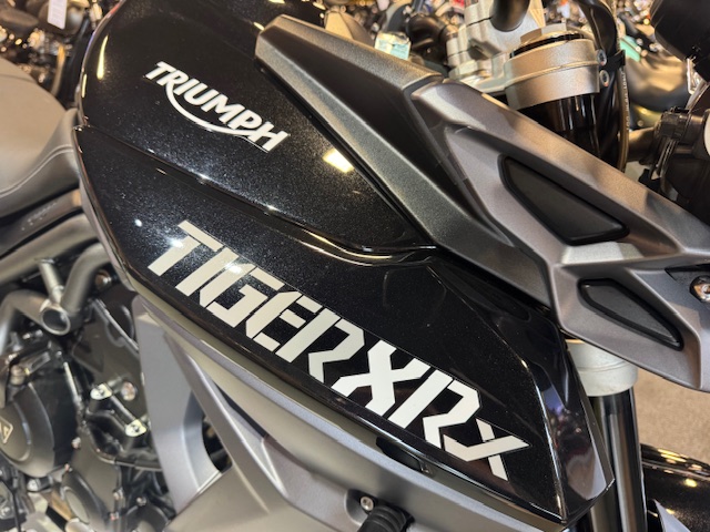 2016 Triumph Tiger 800 XRx at Martin Moto