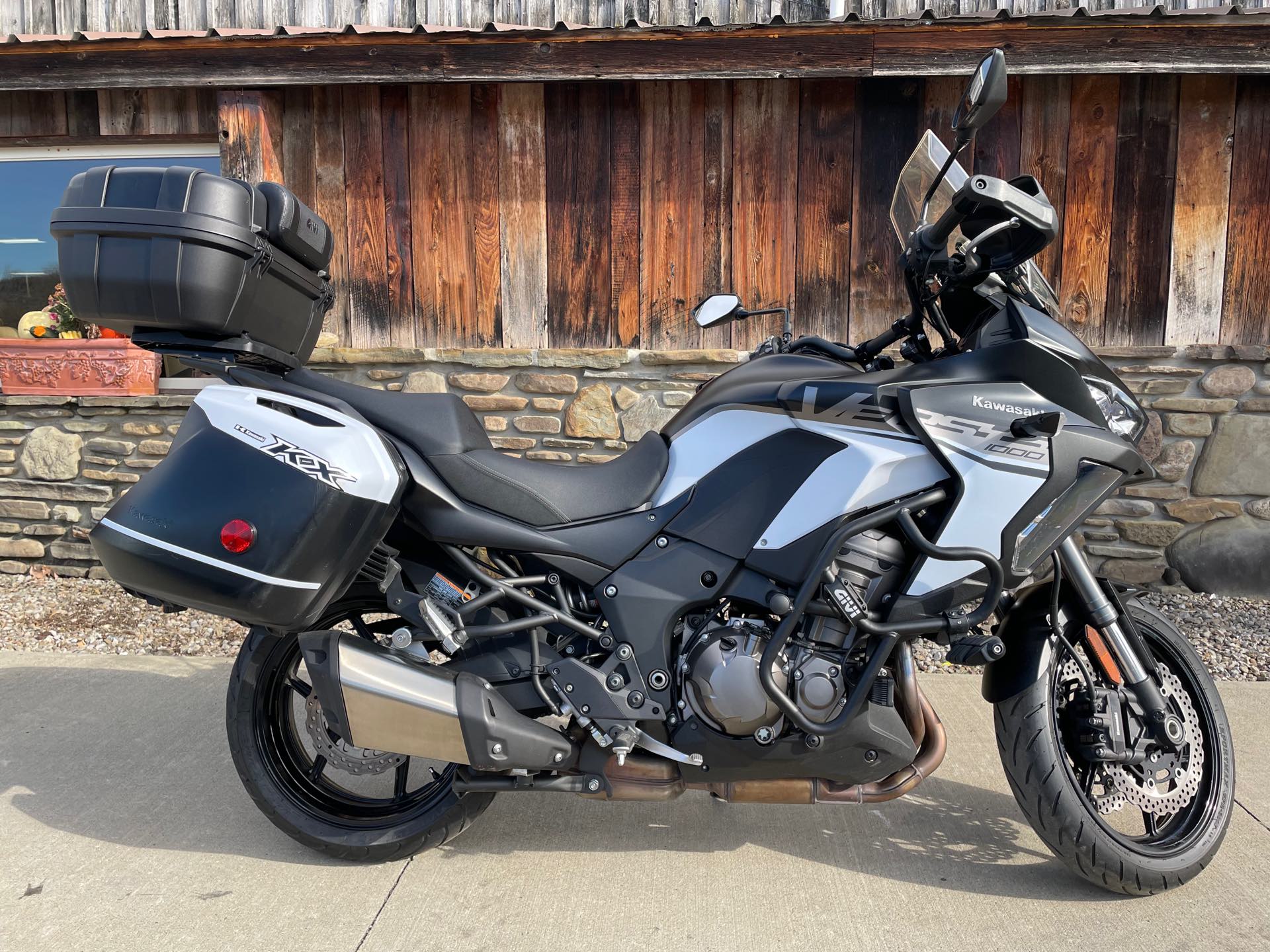 2019 Kawasaki Versys 1000 SE LT+ at Arkport Cycles