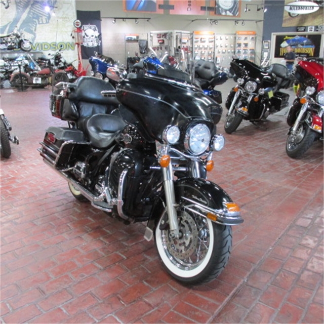 2010 Harley-Davidson Electra Glide Ultra Classic at Bumpus H-D of Memphis
