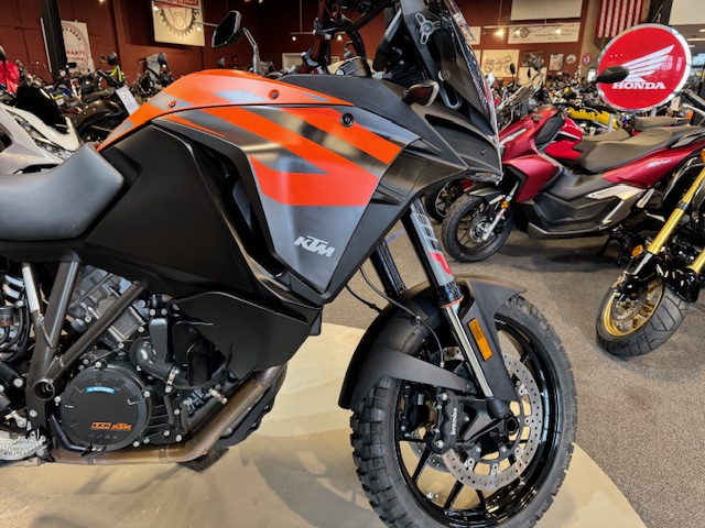 2020 KTM Super Adventure 1290 S at Martin Moto