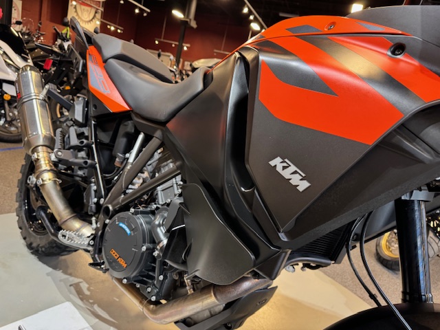 2020 KTM Super Adventure 1290 S at Martin Moto