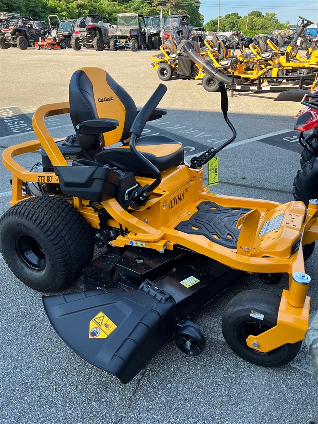 2021 Cub Cadet Zero-Turn Mowers ZT2 60 at Knoxville Powersports