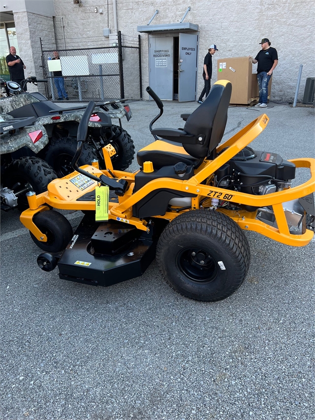 2021 Cub Cadet Zero-Turn Mowers ZT2 60 at Knoxville Powersports