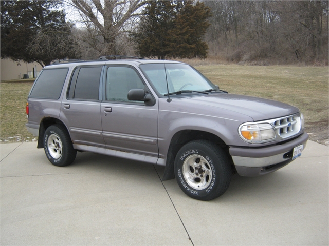 1997 Ford Explorer 4x4 at Brenny's Motorcycle Clinic, Bettendorf, IA 52722