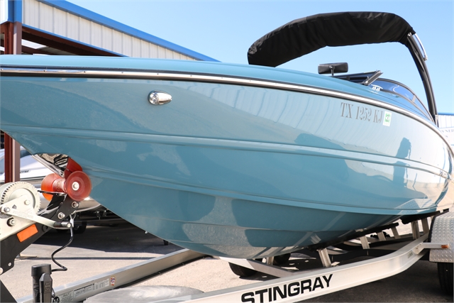 2021 Stingray 225 SE at Jerry Whittle Boats