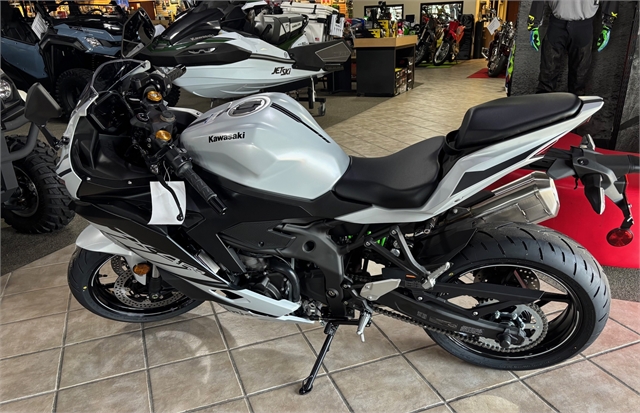 2025 Kawasaki Ninja ZX-4RR ABS at Dale's Fun Center, Victoria, TX 77904