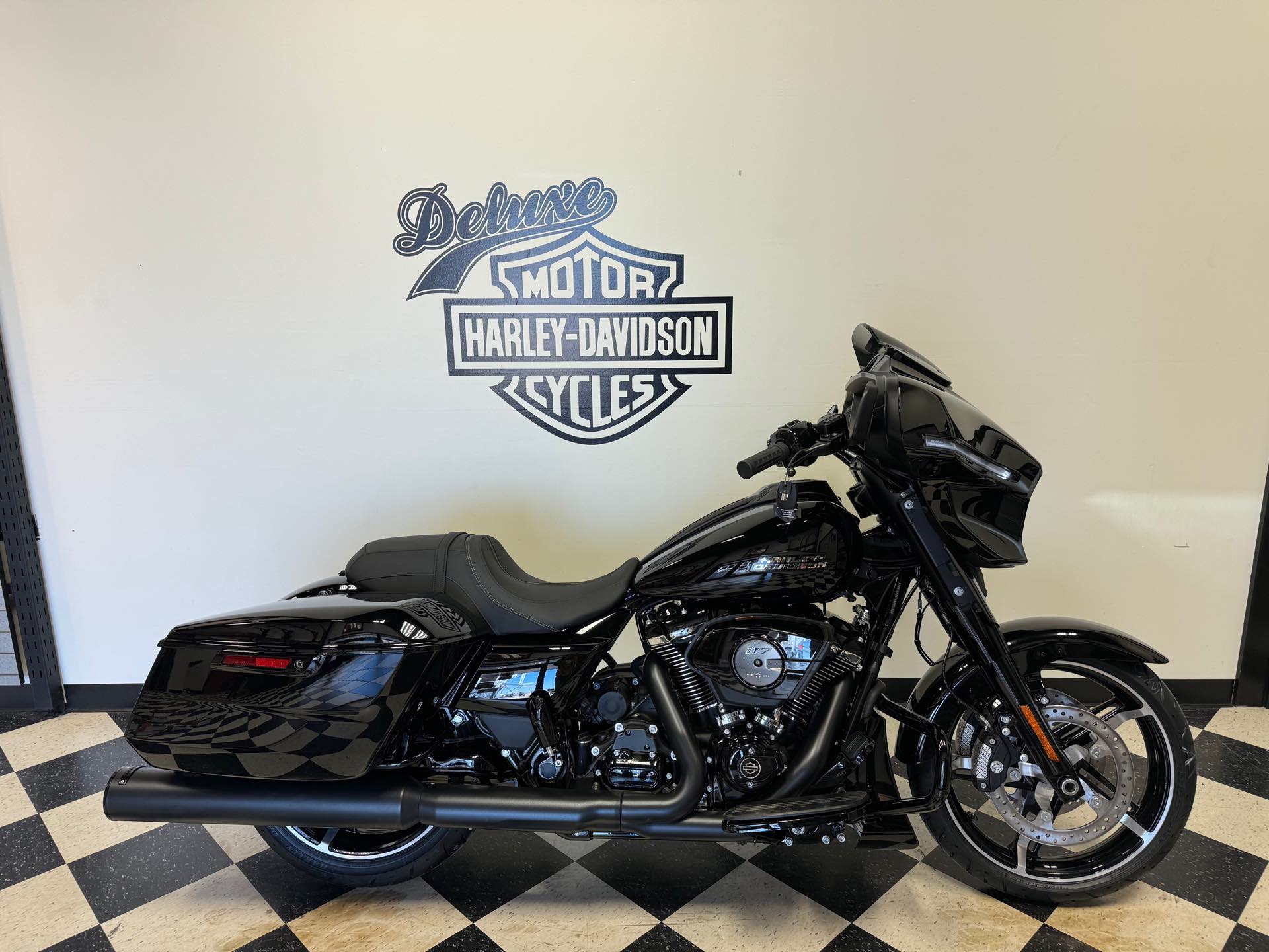 2024 Harley-Davidson Street Glide Base at Deluxe Harley Davidson