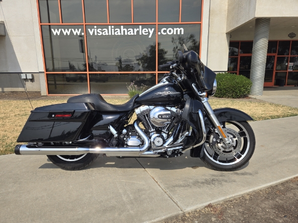 2012 Harley-Davidson Street Glide Base at Visalia Harley-Davidson