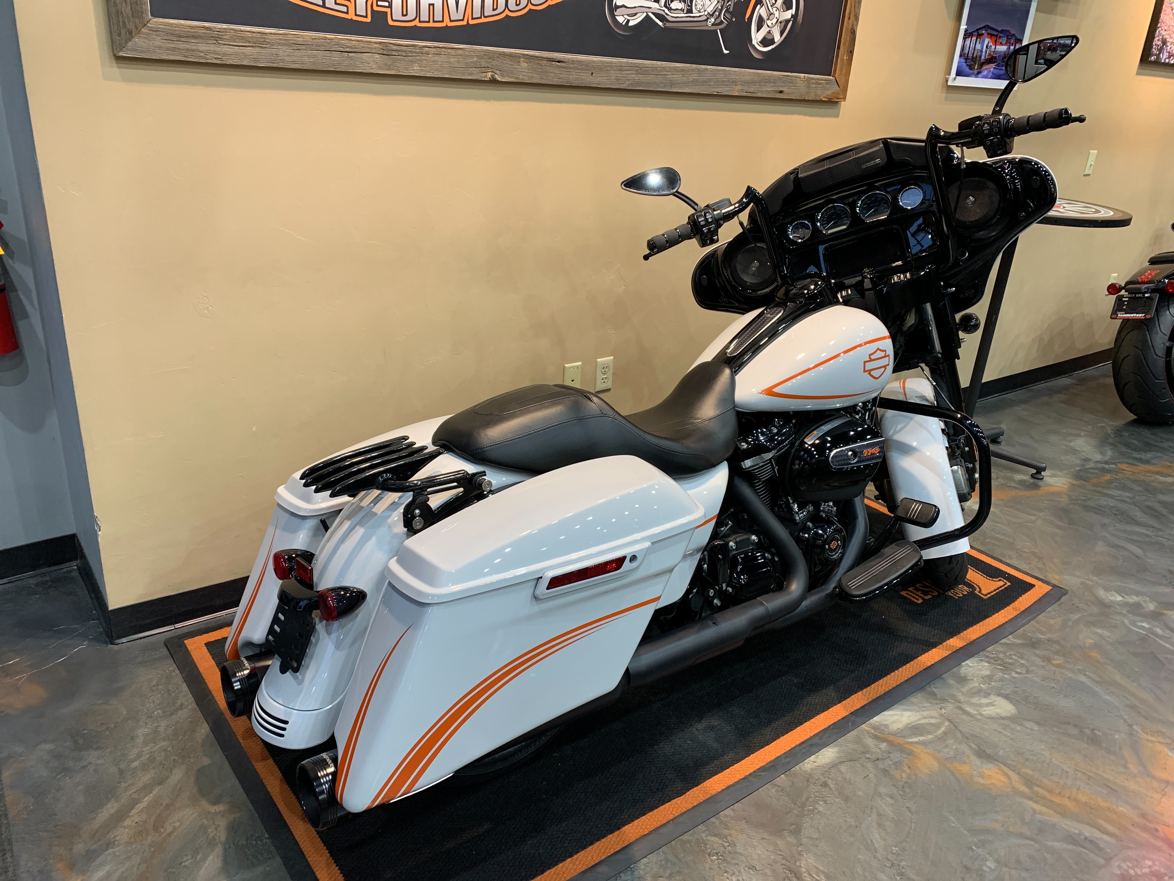 2020 Harley-Davidson Touring Street Glide Special at Vandervest Harley-Davidson, Green Bay, WI 54303