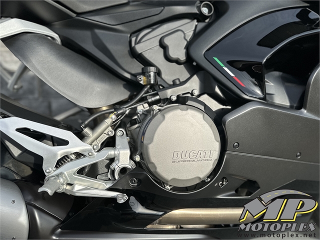 2024 Ducati Panigale V2 at Lynnwood Motoplex, Lynnwood, WA 98037