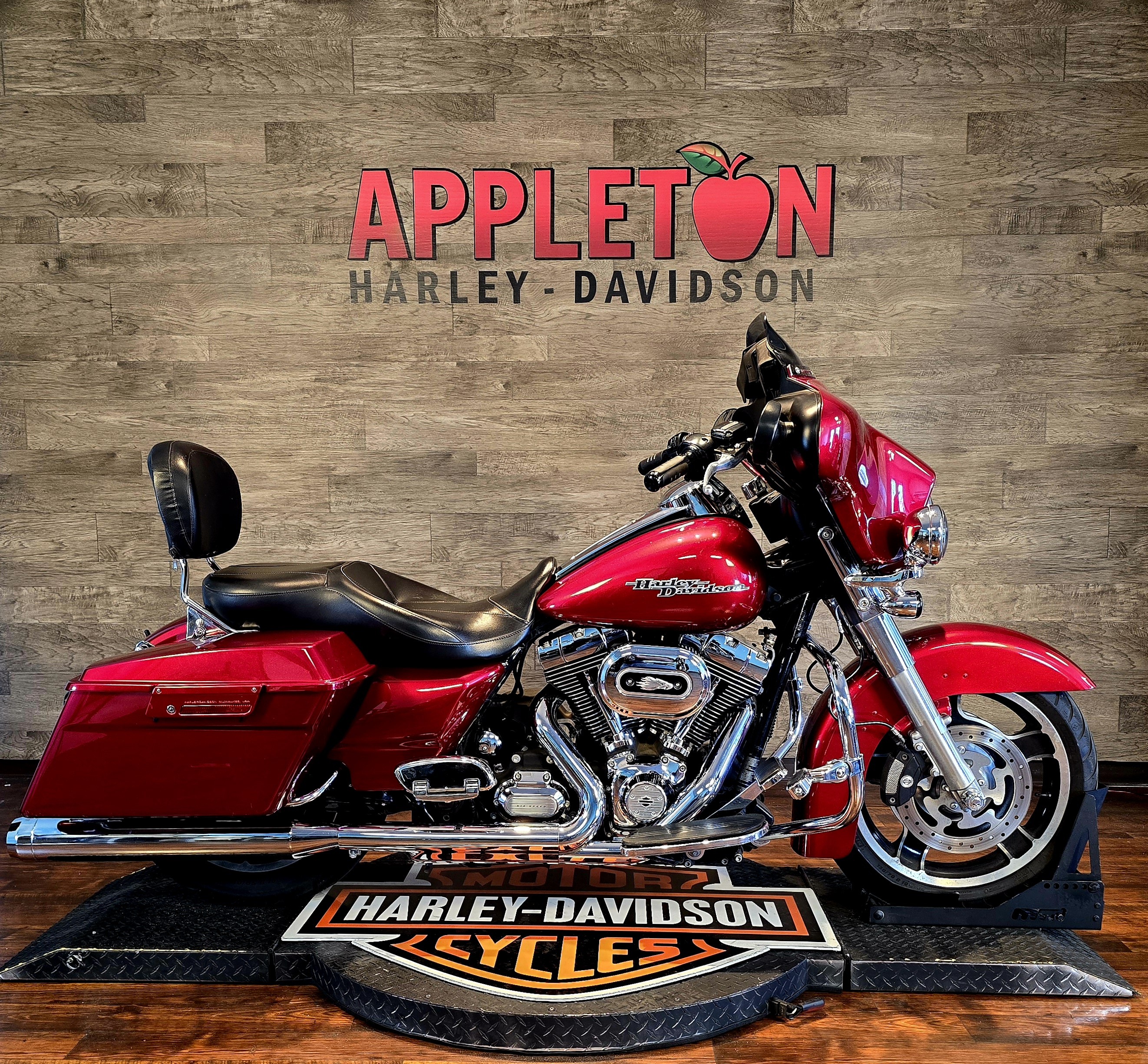 2013 Harley-Davidson Street Glide Base at Appleton Harley-Davidson