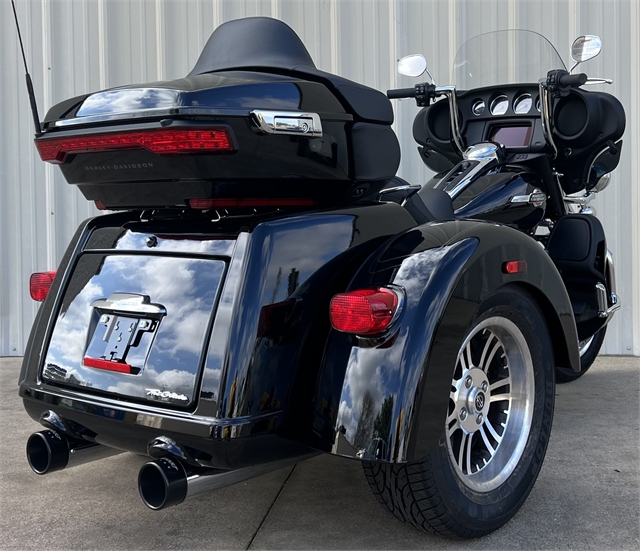 2024 Harley-Davidson Trike Tri Glide Ultra at Roughneck Harley-Davidson