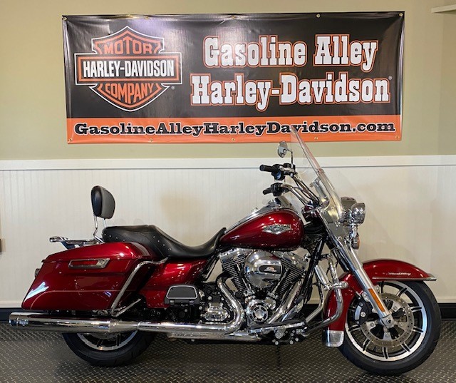 2016 Harley-Davidson Road King Base at Gasoline Alley Harley-Davidson (Red Deer)