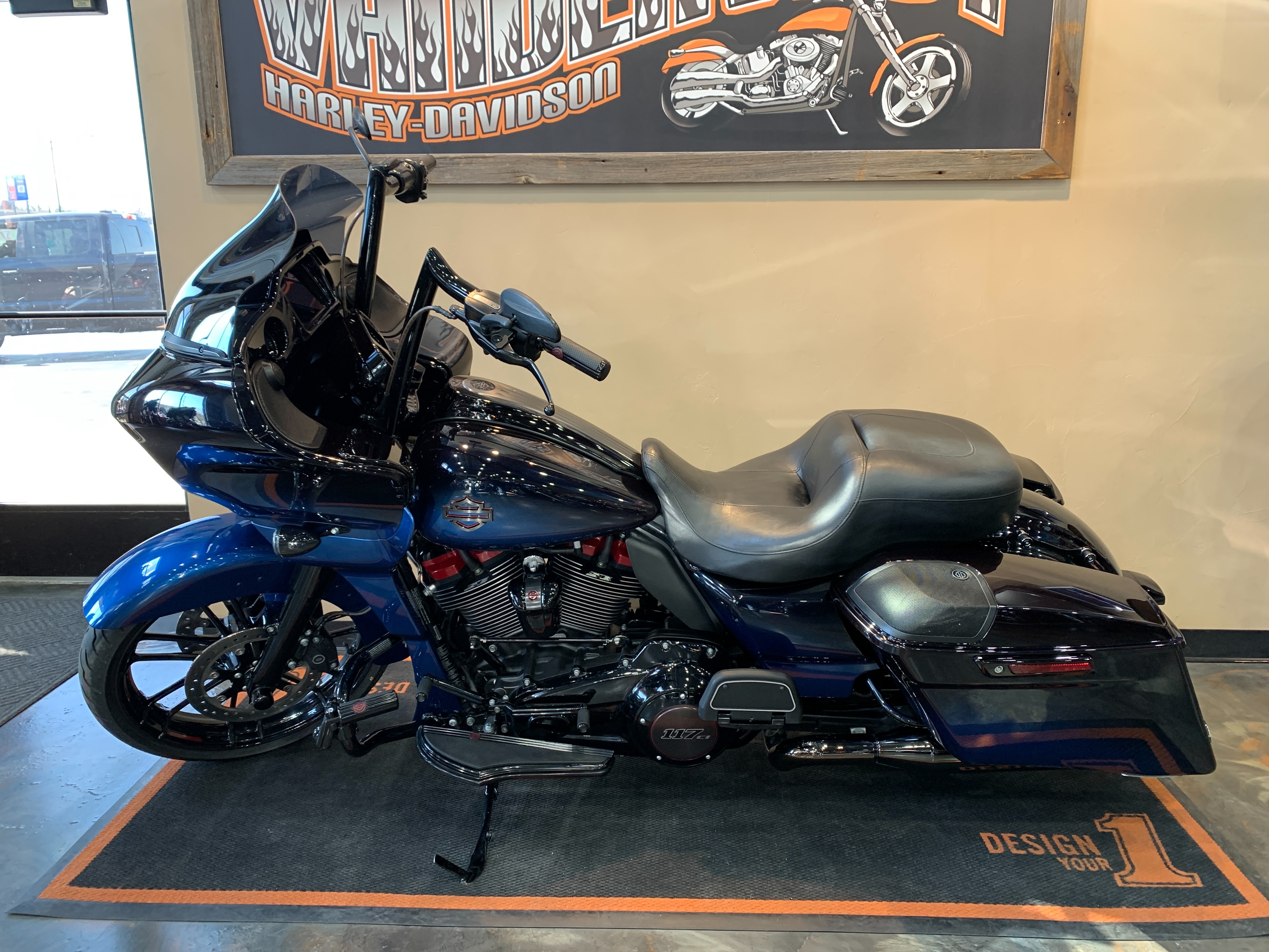 2019 Harley-Davidson Road Glide CVO Road Glide at Vandervest Harley-Davidson, Green Bay, WI 54303