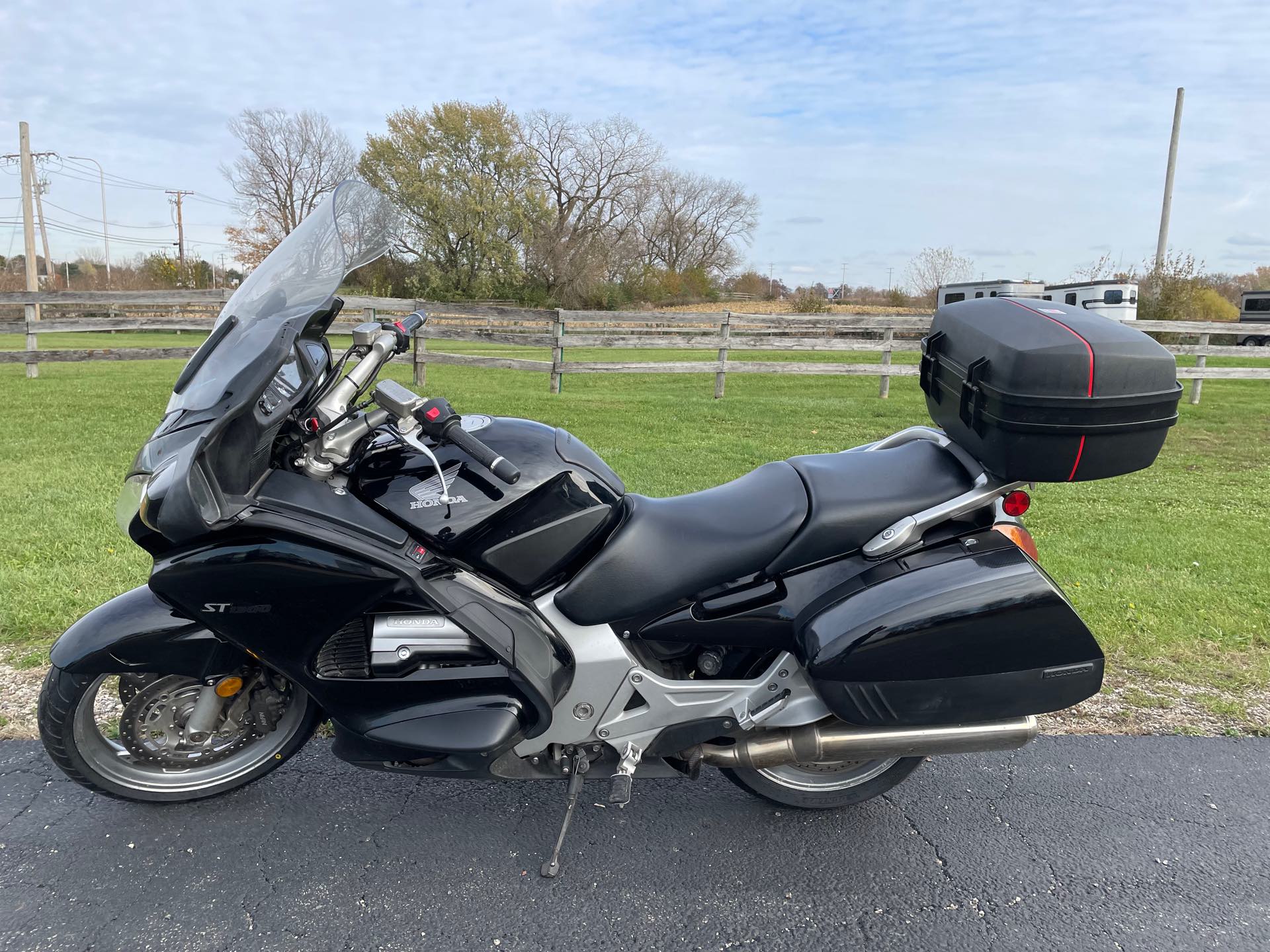 2006 Honda ST1300 Base at Randy's Cycle