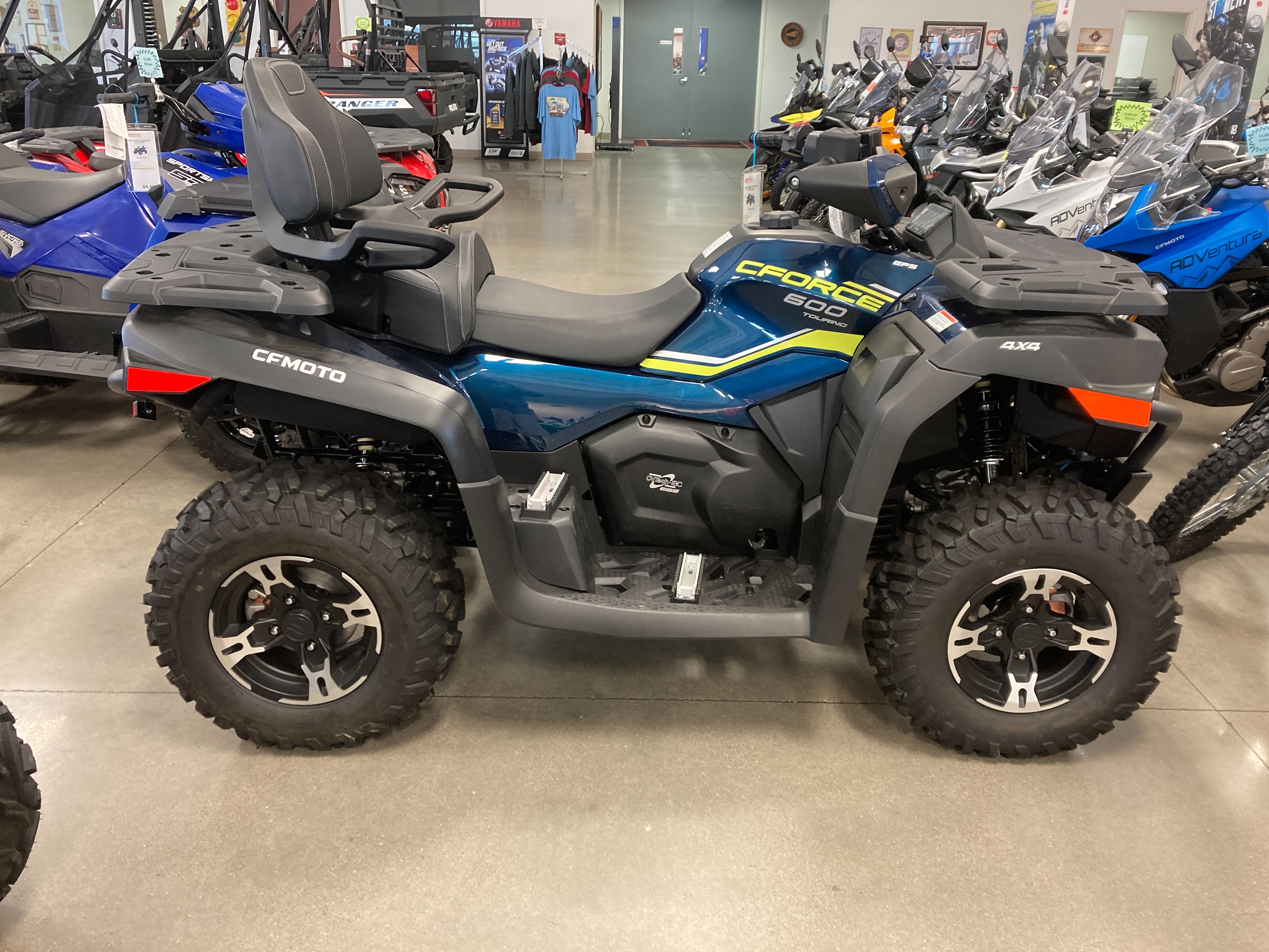 2023 CFMOTO CFORCE 600 Touring at Brenny's Motorcycle Clinic, Bettendorf, IA 52722
