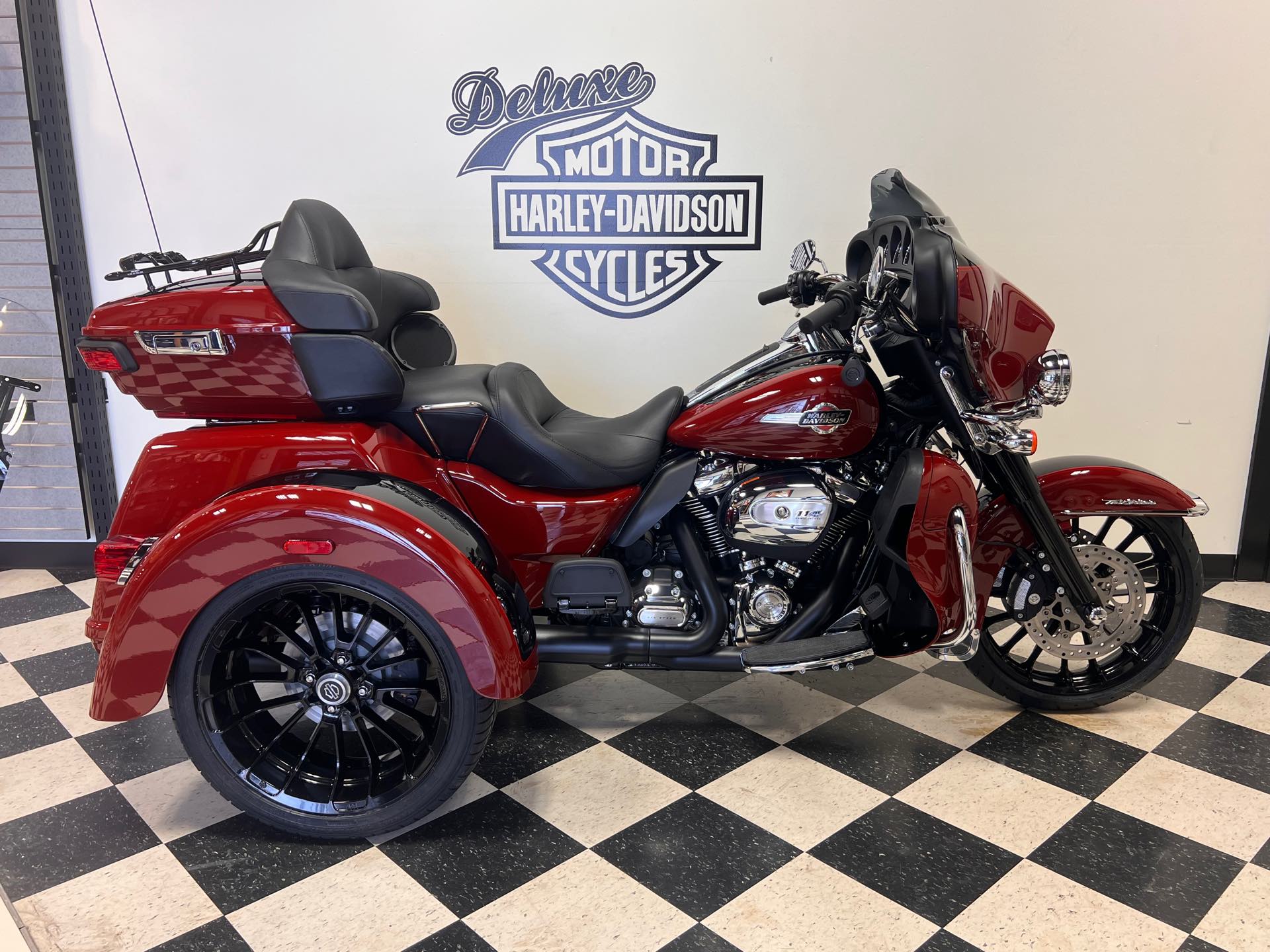 2024 Harley-Davidson Trike Tri Glide Ultra at Deluxe Harley Davidson