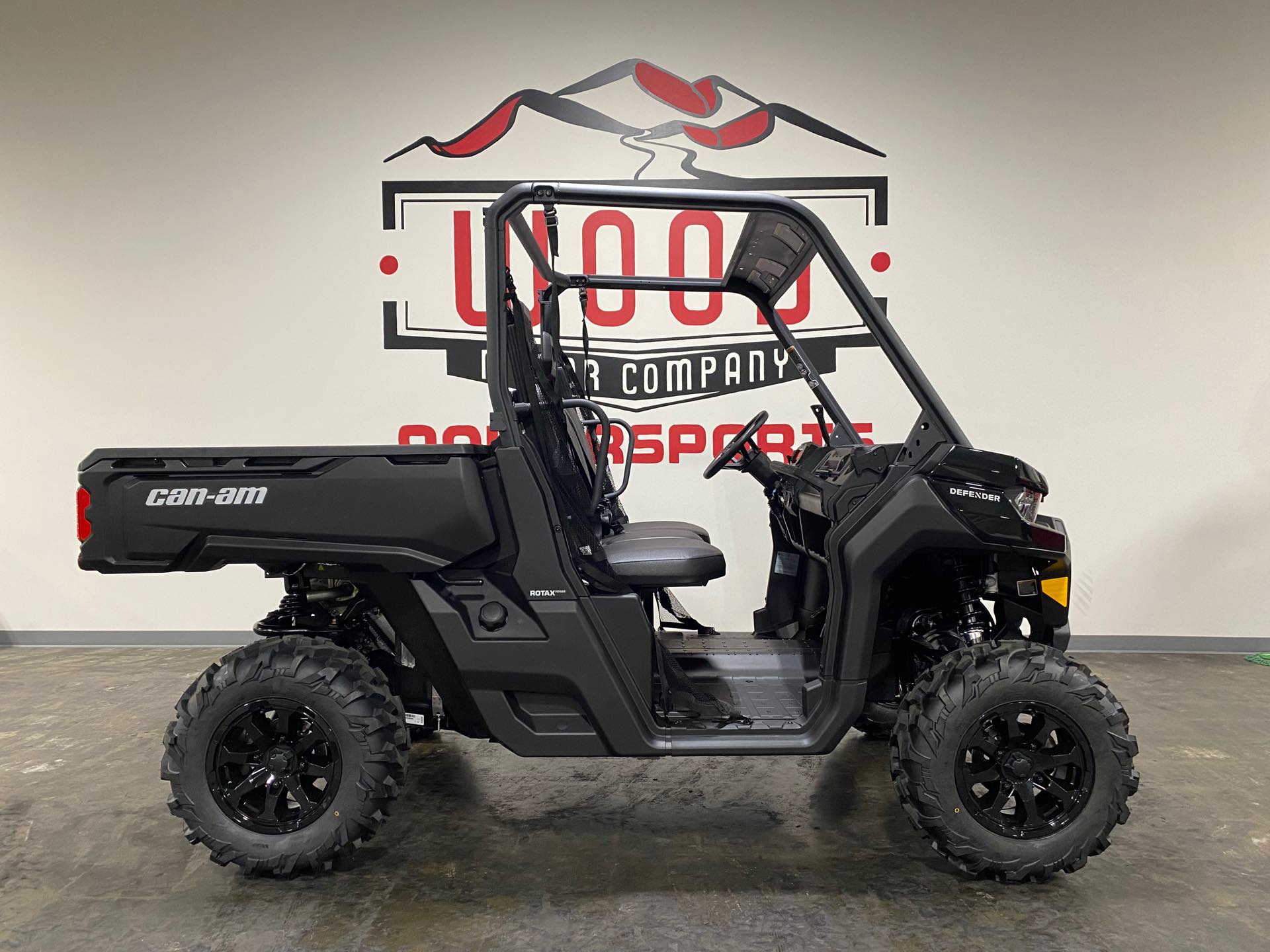 2023 Can-Am Defender DPS HD10 at Wood Powersports Harrison