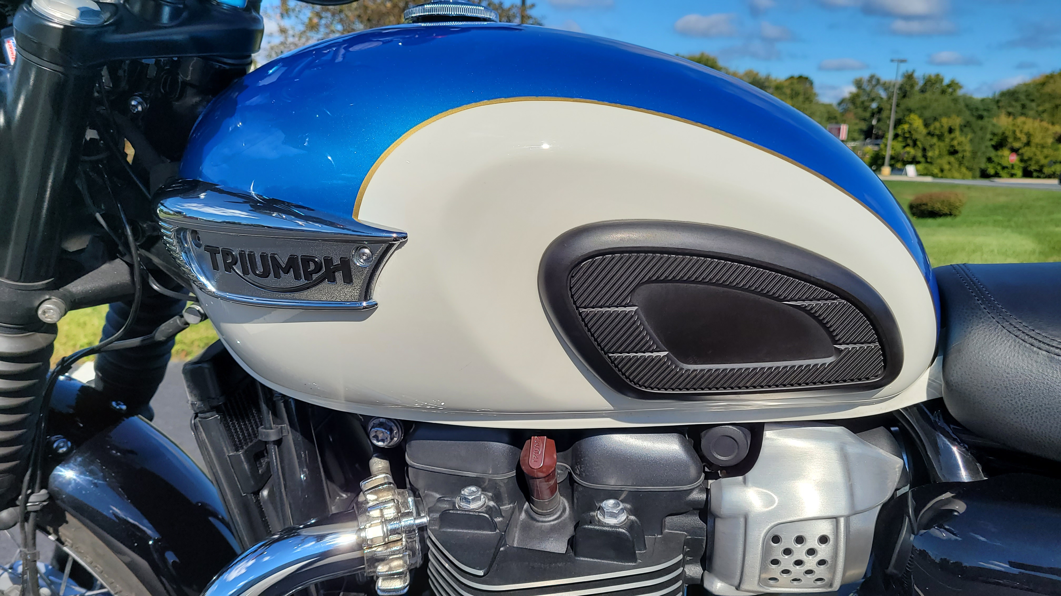2019 Triumph Bonneville T100 Base at Yamaha Triumph KTM of Camp Hill, Camp Hill, PA 17011