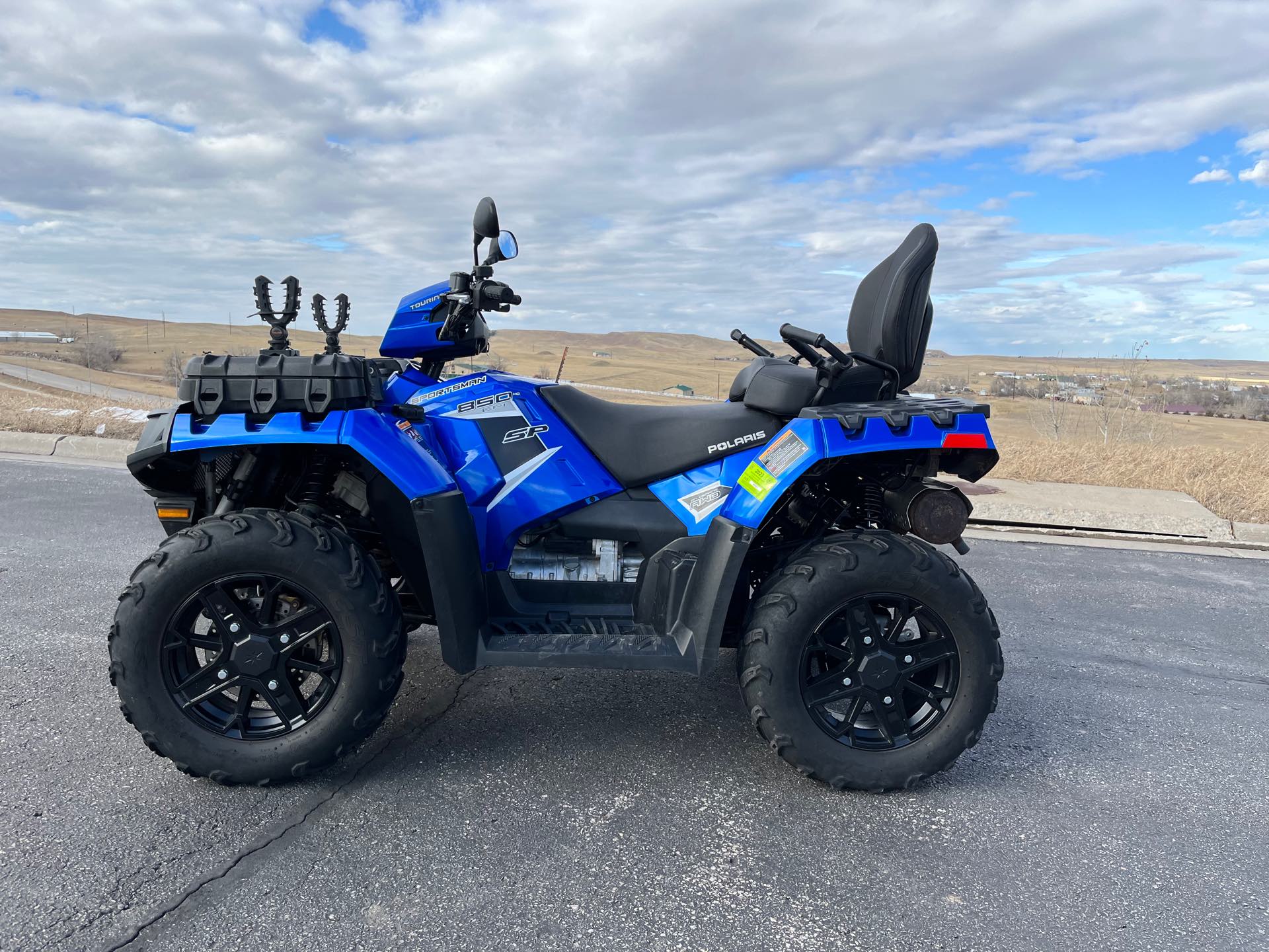 2018 Polaris Sportsman Touring 850 SP Base at Mount Rushmore Motorsports