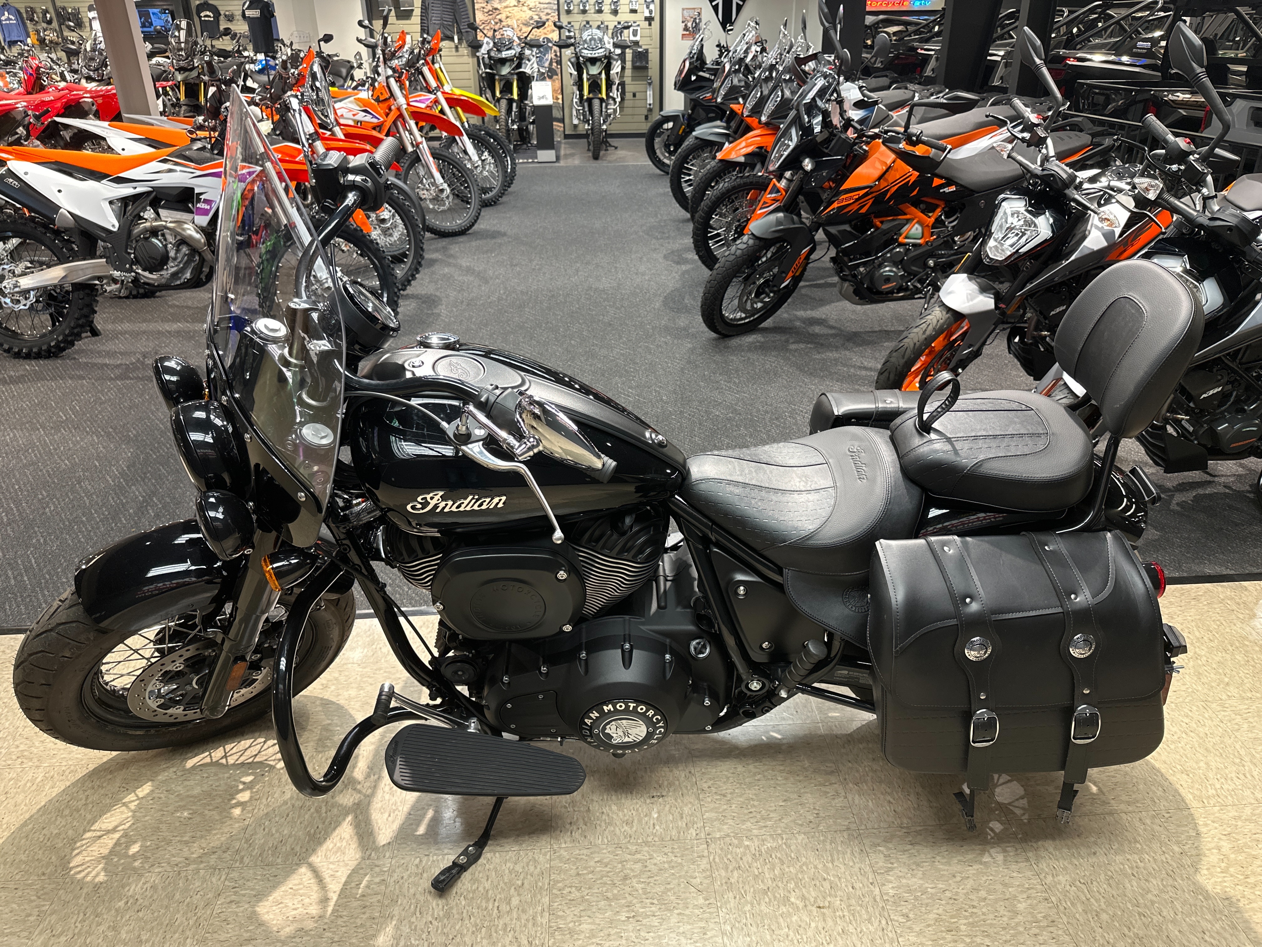2022 Indian Motorcycle Super Chief Base at Sloans Motorcycle ATV, Murfreesboro, TN, 37129
