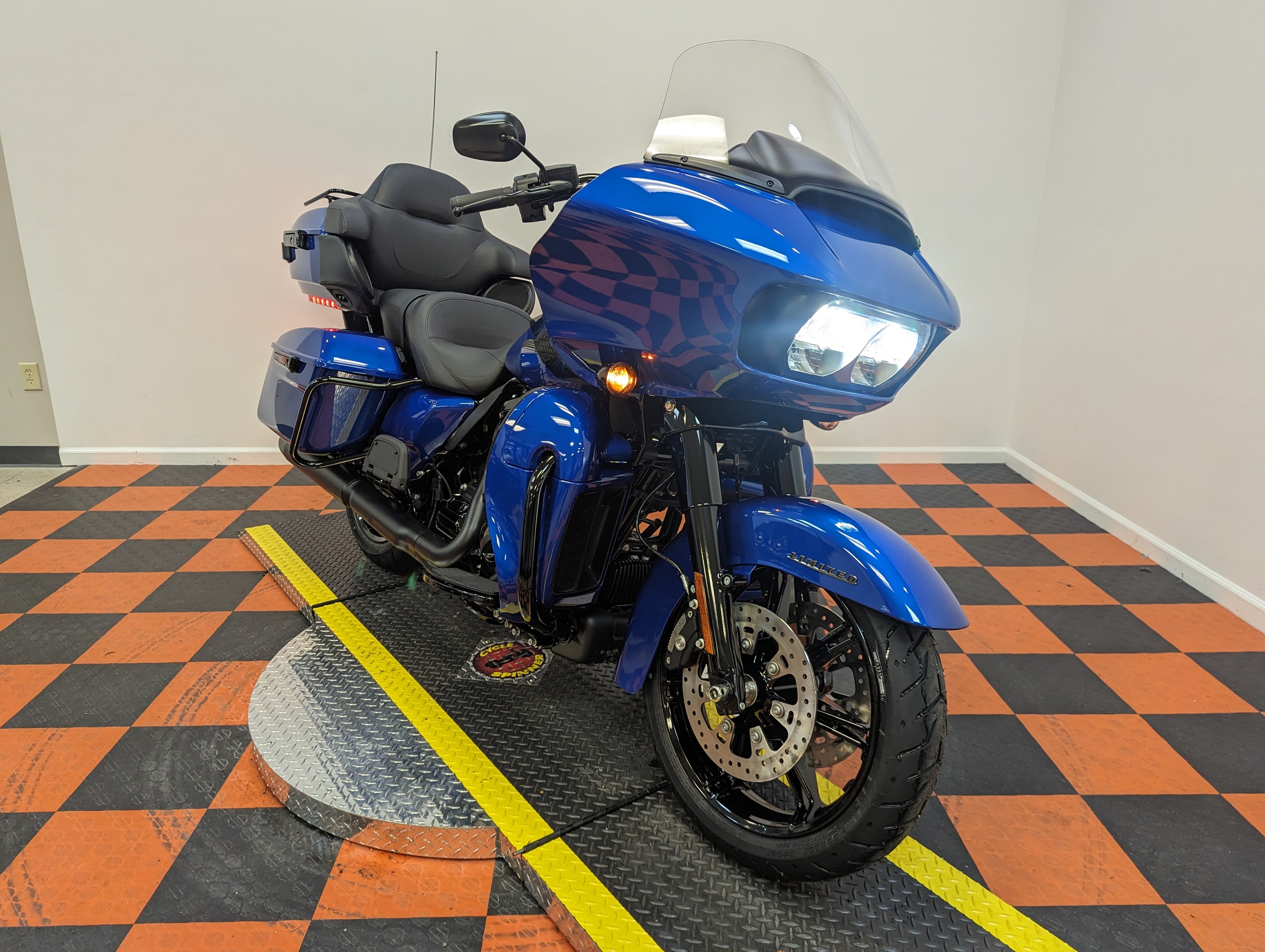 2024 Harley-Davidson Road Glide Limited at Harley-Davidson of Indianapolis