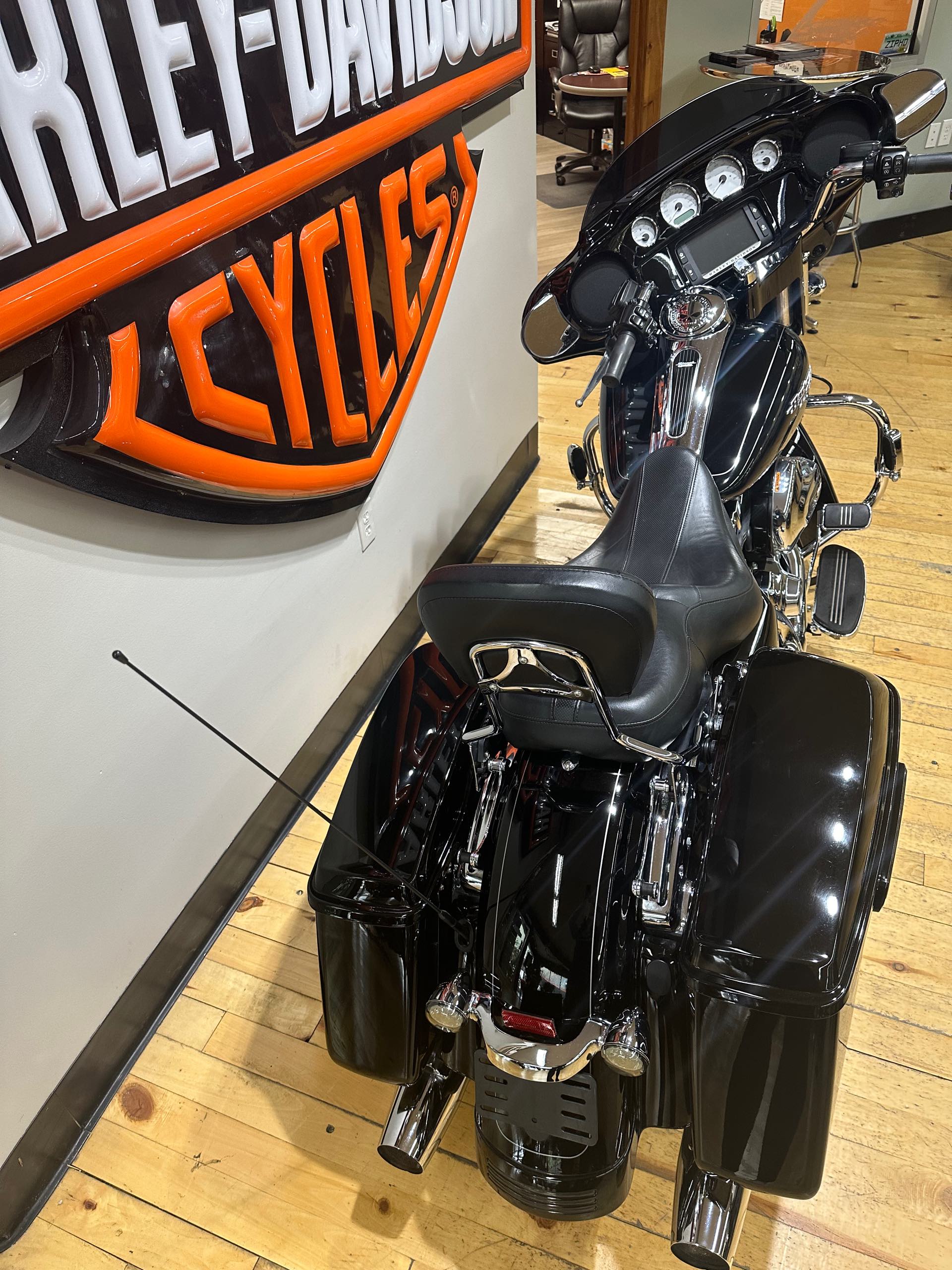 2016 Harley-Davidson Street Glide Special at Zips 45th Parallel Harley-Davidson