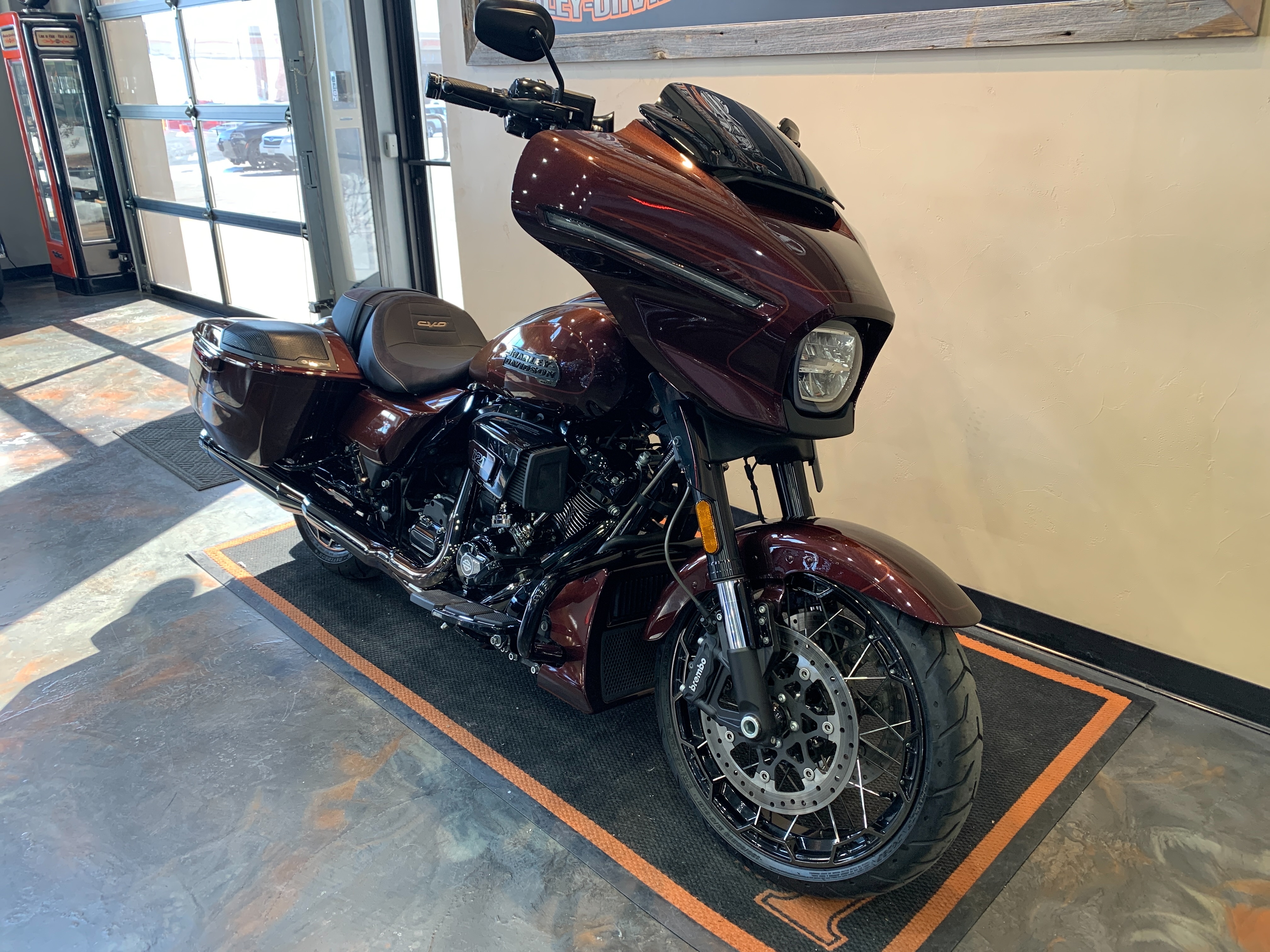 2024 Harley-Davidson Street Glide CVO Street Glide at Vandervest Harley-Davidson, Green Bay, WI 54303