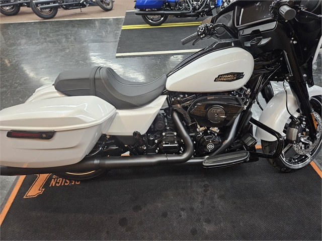 2024 Harley-Davidson Street Glide Base at Holeshot Harley-Davidson