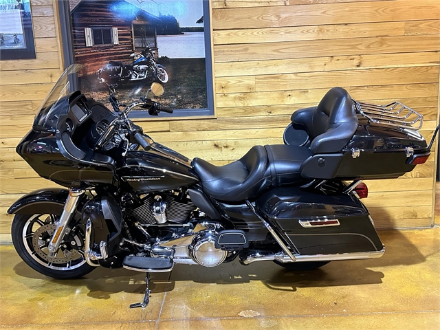 2017 Harley-Davidson Road Glide Ultra at Thunder Road Harley-Davidson